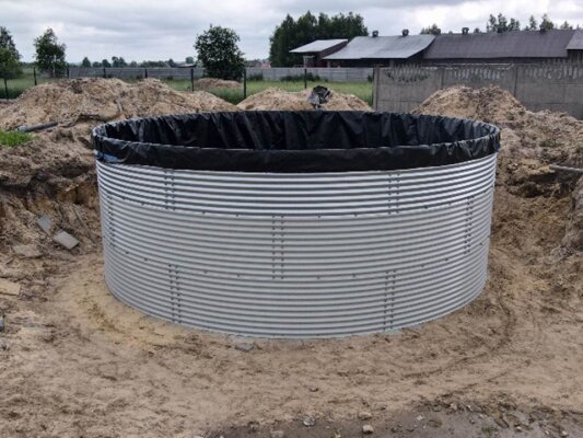 Feucht und fruchtbar: Die optimale Lösung für den Gemüsebau, Obstanbau und mehr – mit dem Zieglmeier Wassersilo! - Wassersilo für Gemüse- &amp; Obstanbau – jetzt mieten