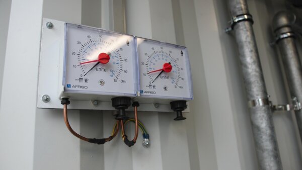 Fueltainer-6000L-Mobile-Tankstelle-Fuer-Diesel-HVO-und-Benzin-AwSV-IBC-15Ft-Containertank mieten