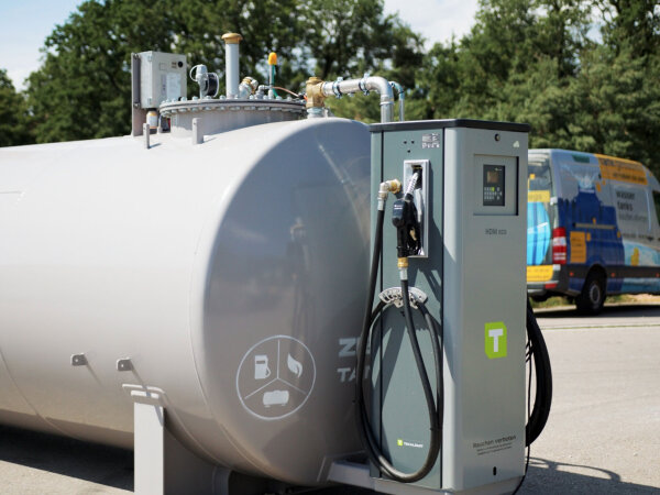 Stahltank 10.000 L doppelwandig mieten – Oberirdischer AwSV-Tank für Diesel, Heizöl & Emulsionen