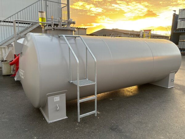 Stahltank 10.000 L doppelwandig mieten – Oberirdischer AwSV-Tank für Diesel, Heizöl & Emulsionen