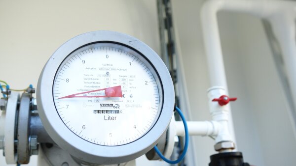 Mobiler ATEX-Tankcontainer für Flugzeug- und Hubschrauberbetankung – Benzin (A1) – ISO 20 ft – Miete