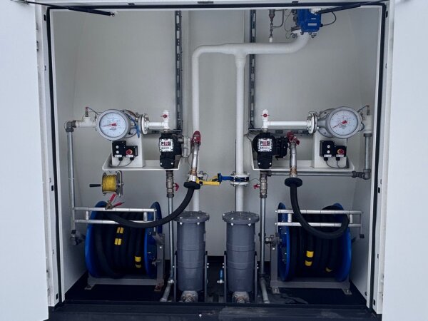 Mobiler ATEX-Tankcontainer für Flugzeug- und Hubschrauberbetankung – Benzin (A1) – ISO 20 ft – Miete