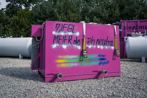 Absetzbecken 1.000 L mieten – Mobile Betonwaschstation mit pH-Neutralisation & Filtersack